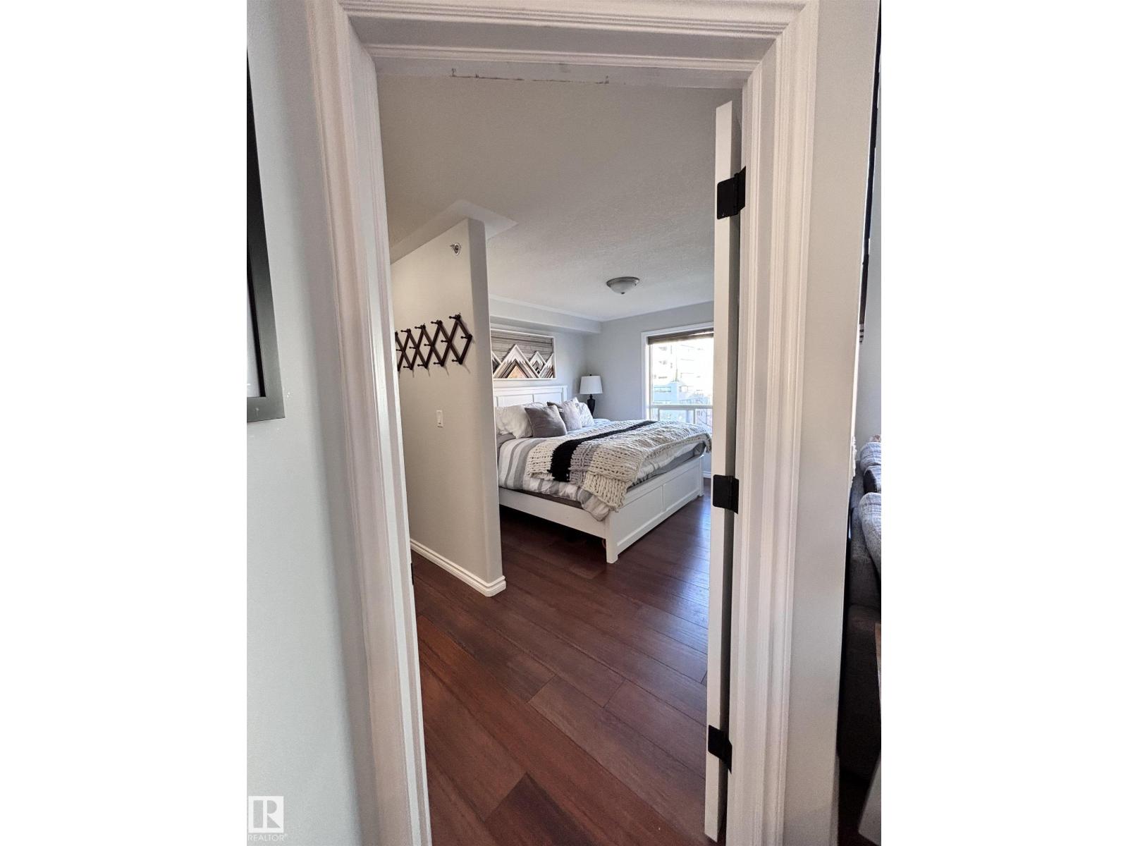 #506 10046 110 ST NW - 23