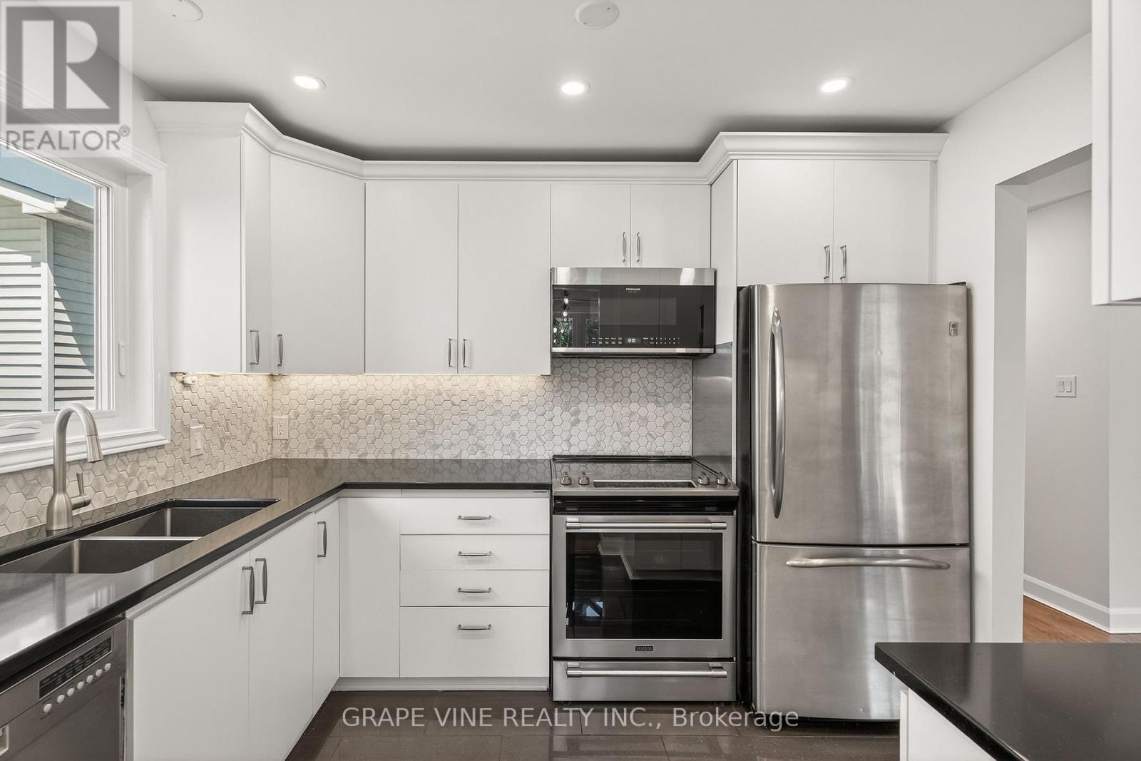 1702 BOISBRIAND CRESCENT - 16