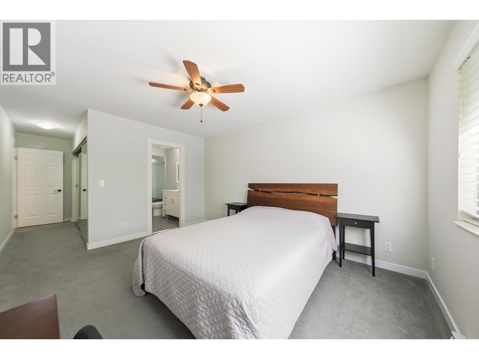 836 ROCHE POINT DRIVE, North Vancouver