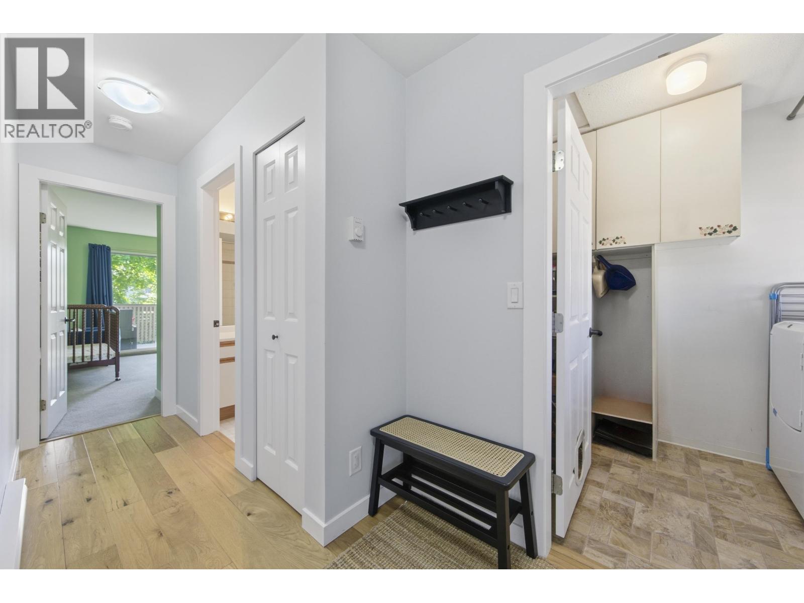 836 ROCHE POINT DRIVE, North Vancouver