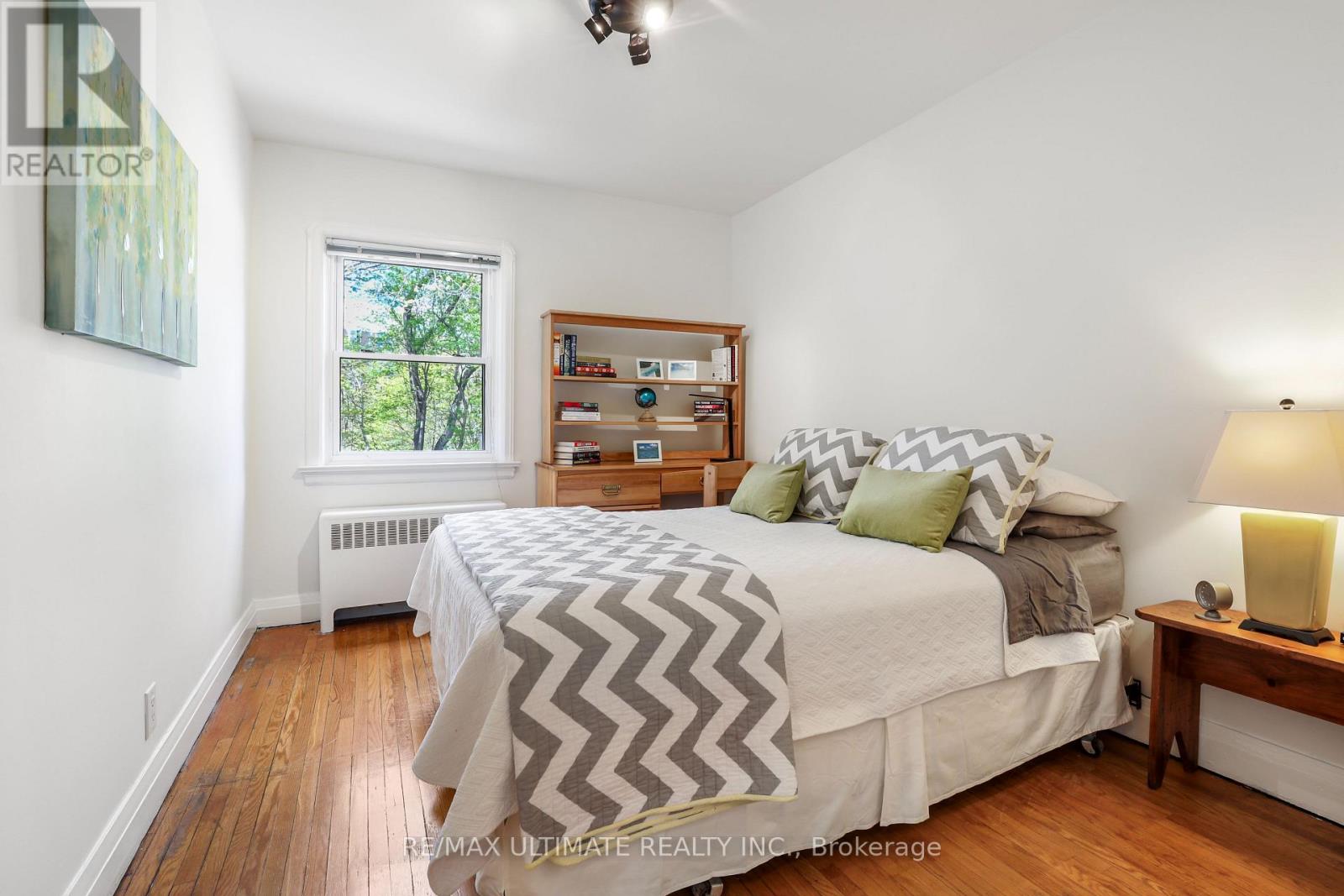 220 PARKVIEW HILL CRESCENT - 11