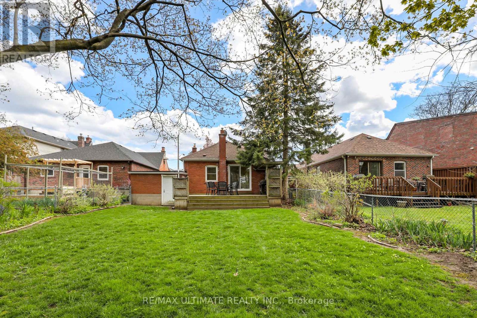 220 PARKVIEW HILL CRESCENT - 21