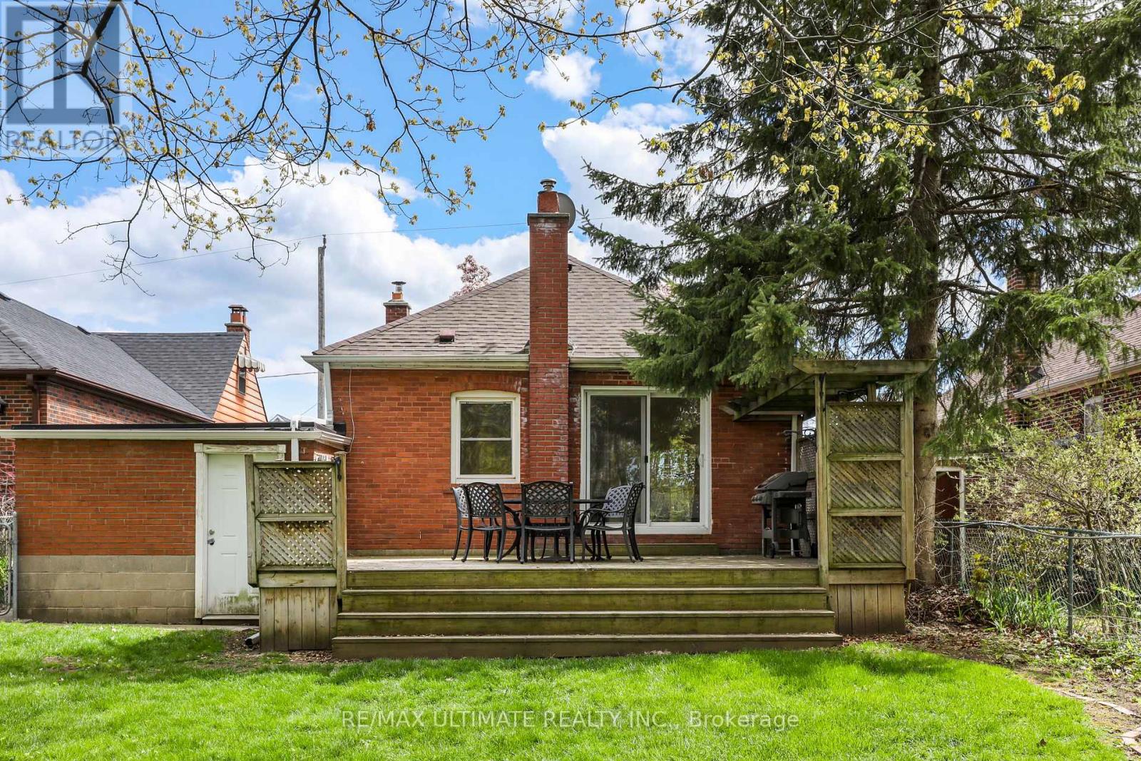 220 PARKVIEW HILL CRESCENT - 22