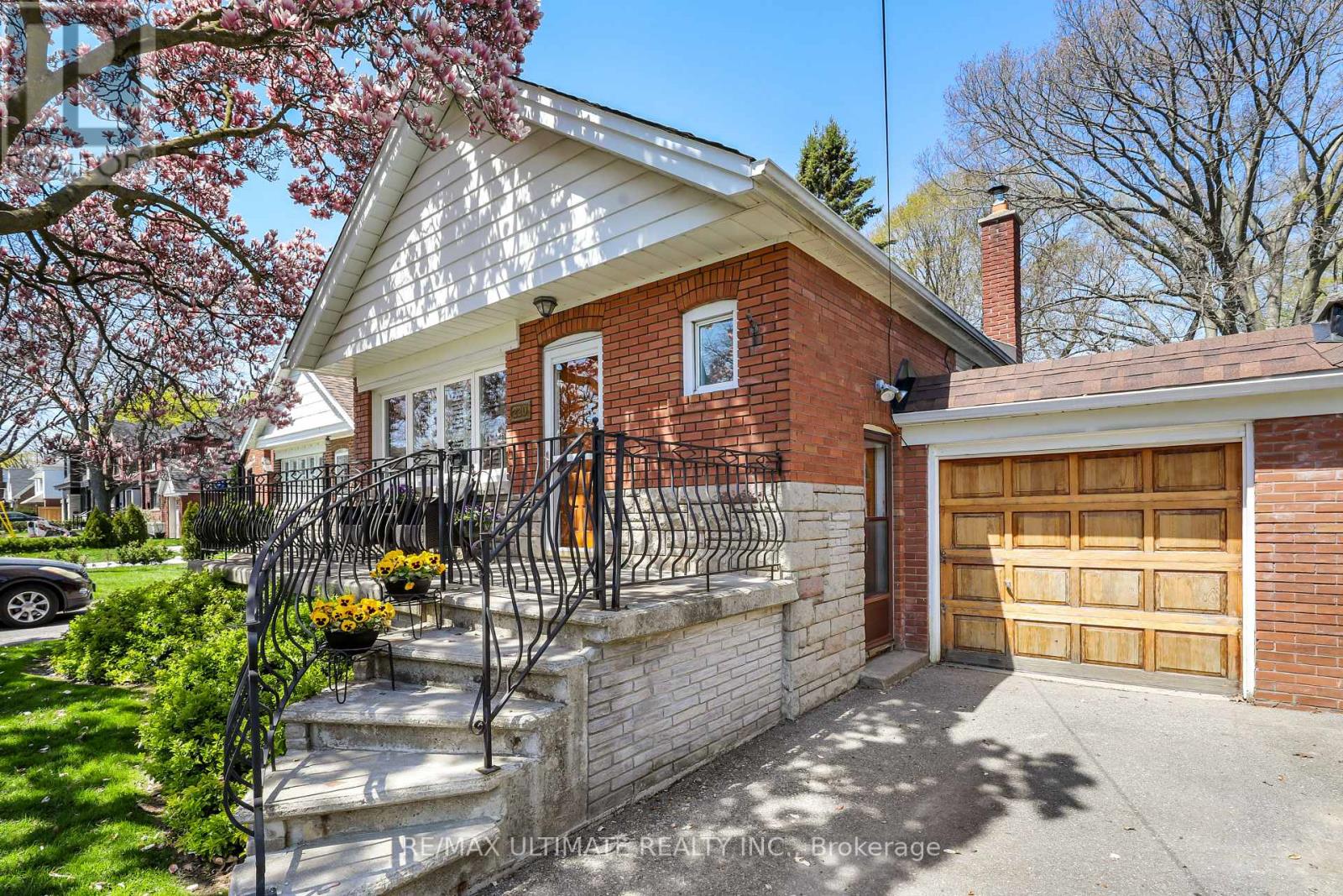 220 PARKVIEW HILL CRESCENT - 23