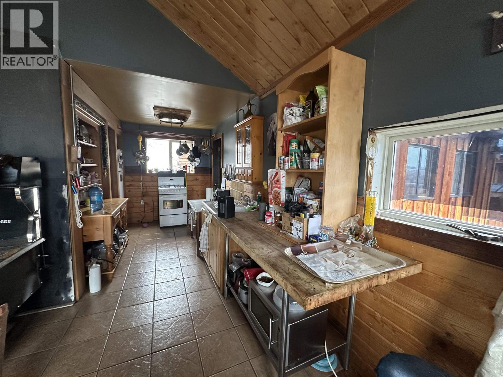 13202 WOODMERE ROAD, Telkwa