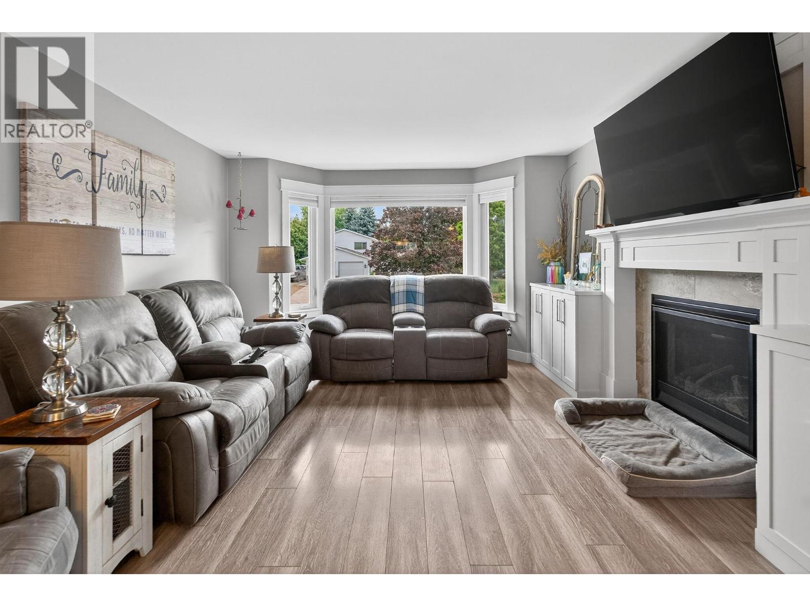 3920 Mowitch Court - 13
