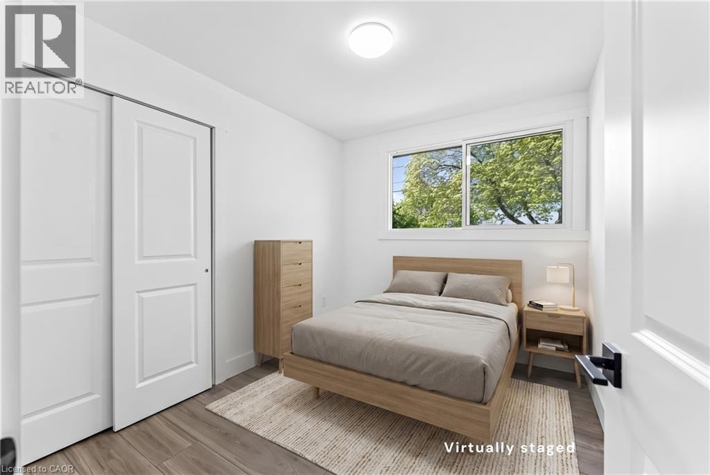 554 LAKE Street, St. Catharines, Ontario, L2N4H9 — Photo 3