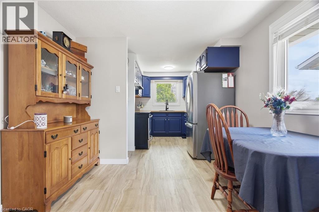 19 GREENDALE Crescent, Kitchener, Ontario, N2A2R5 — Photo 38