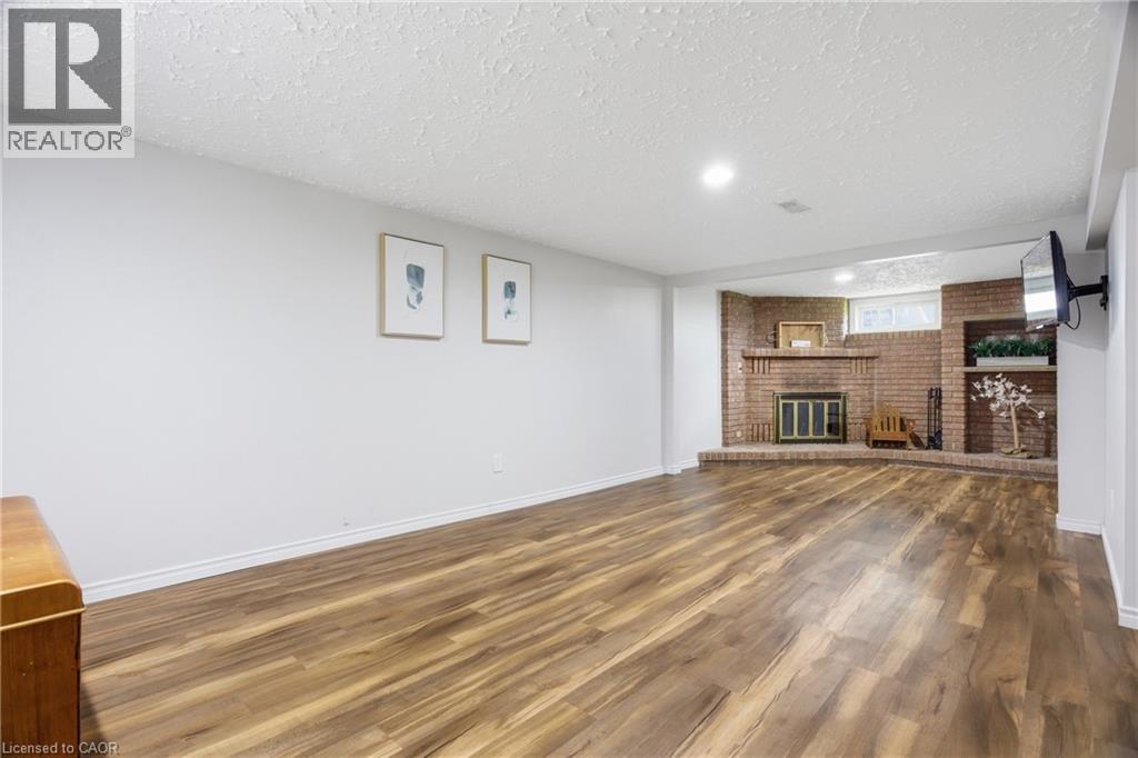 19 GREENDALE Crescent, Kitchener, Ontario, N2A2R5 — Photo 20
