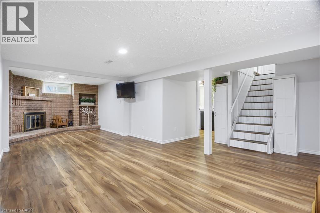 19 GREENDALE Crescent, Kitchener, Ontario, N2A2R5 — Photo 36