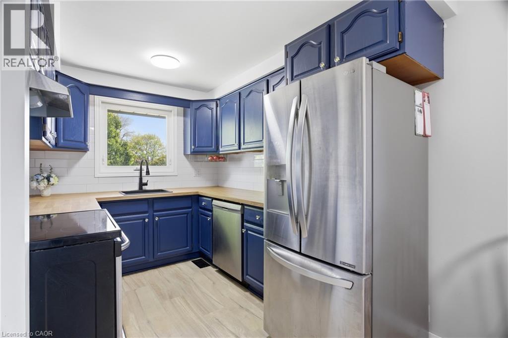 19 GREENDALE Crescent, Kitchener, Ontario, N2A2R5 — Photo 14