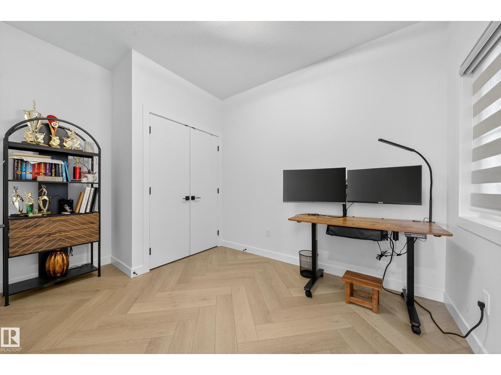 16527 3 ST NE - 8