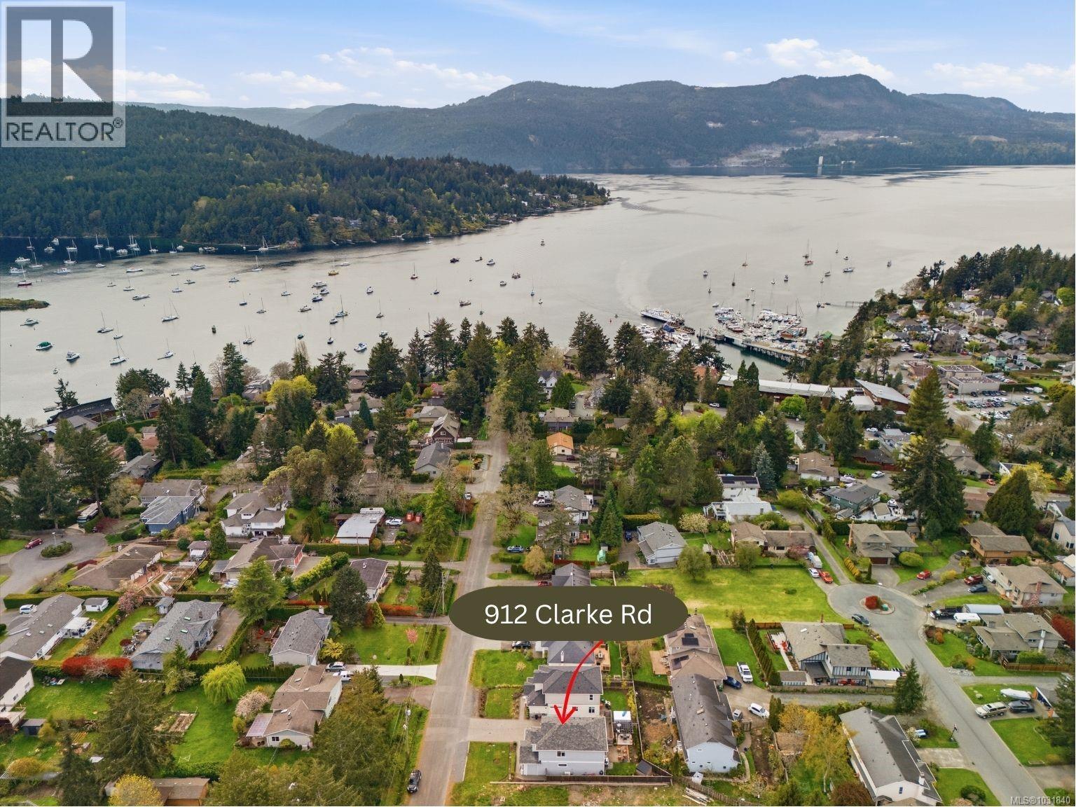 912 Clarke Rd - 2