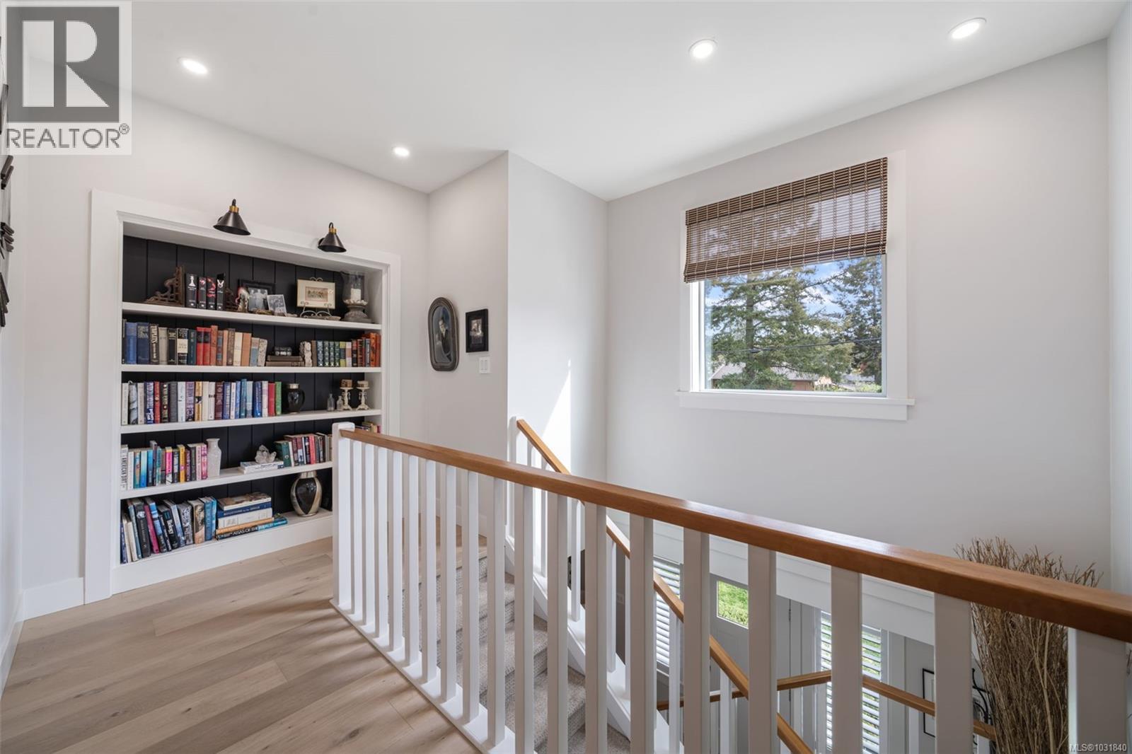 912 Clarke Rd - 15