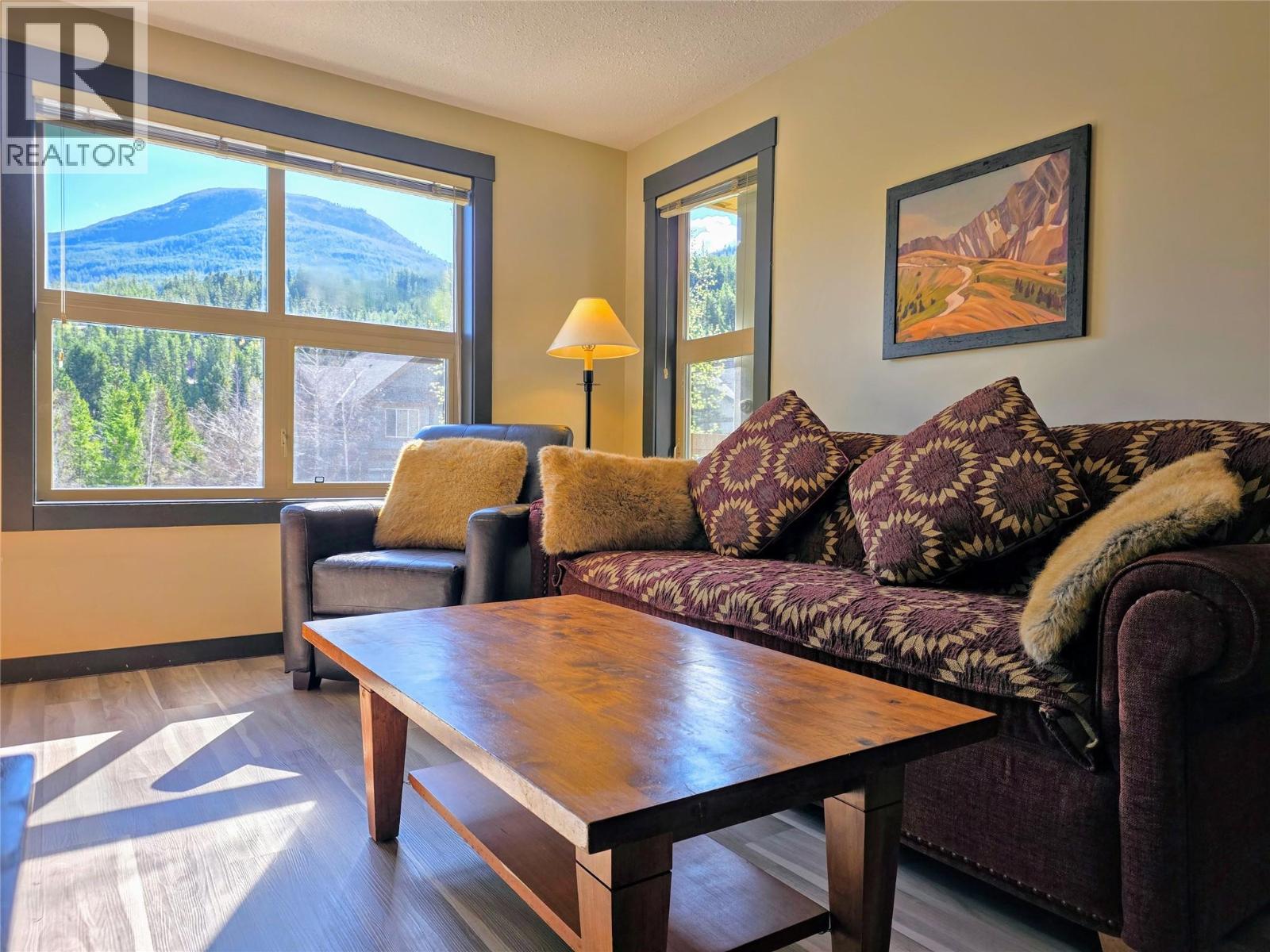 #304 2070 Summit Drive - 10