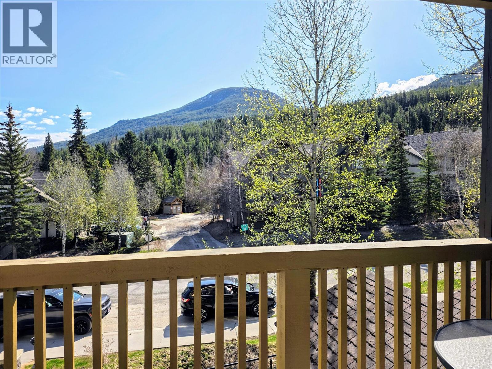 #304 2070 Summit Drive - 20