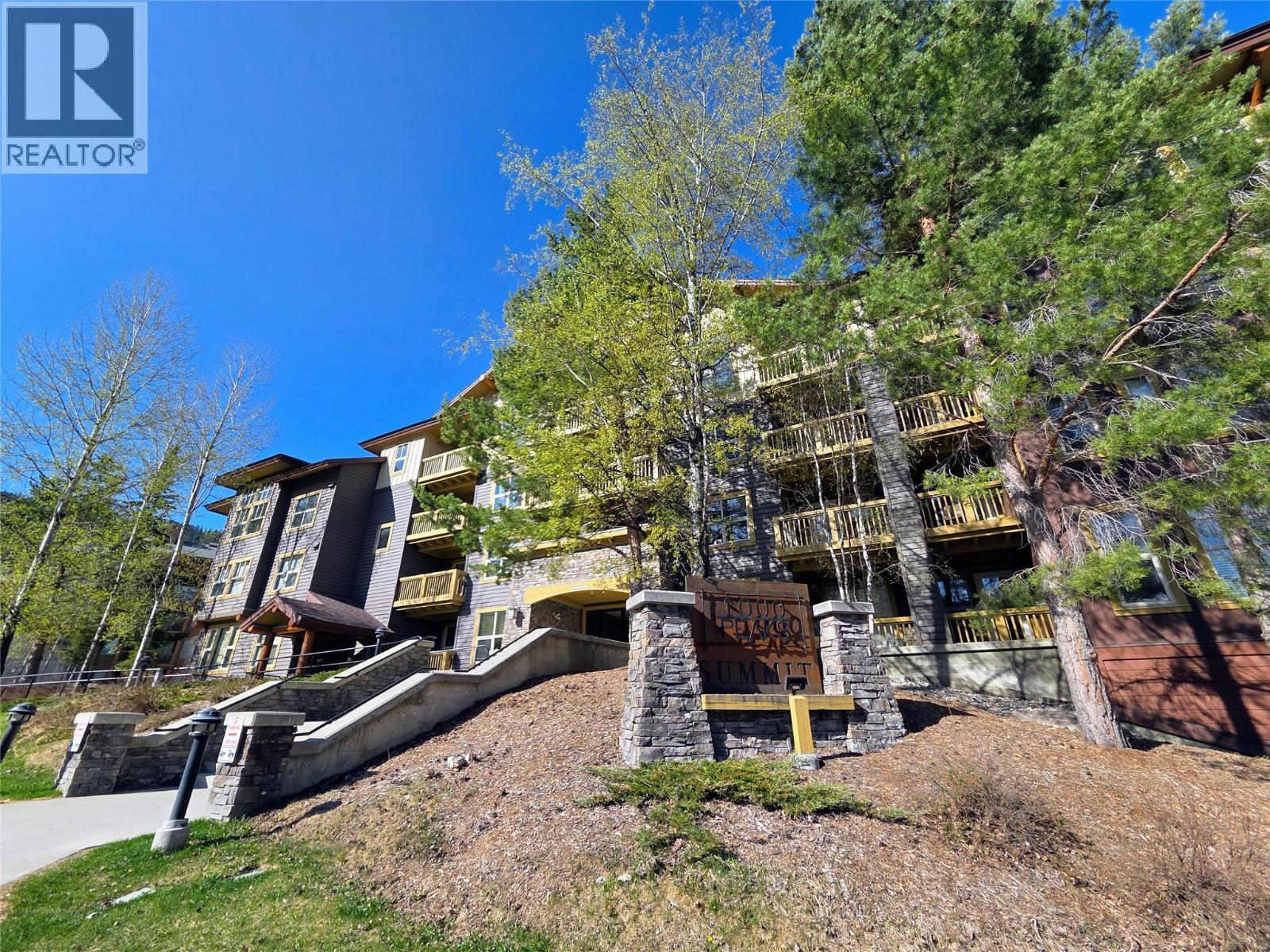 #304 2070 Summit Drive - 22