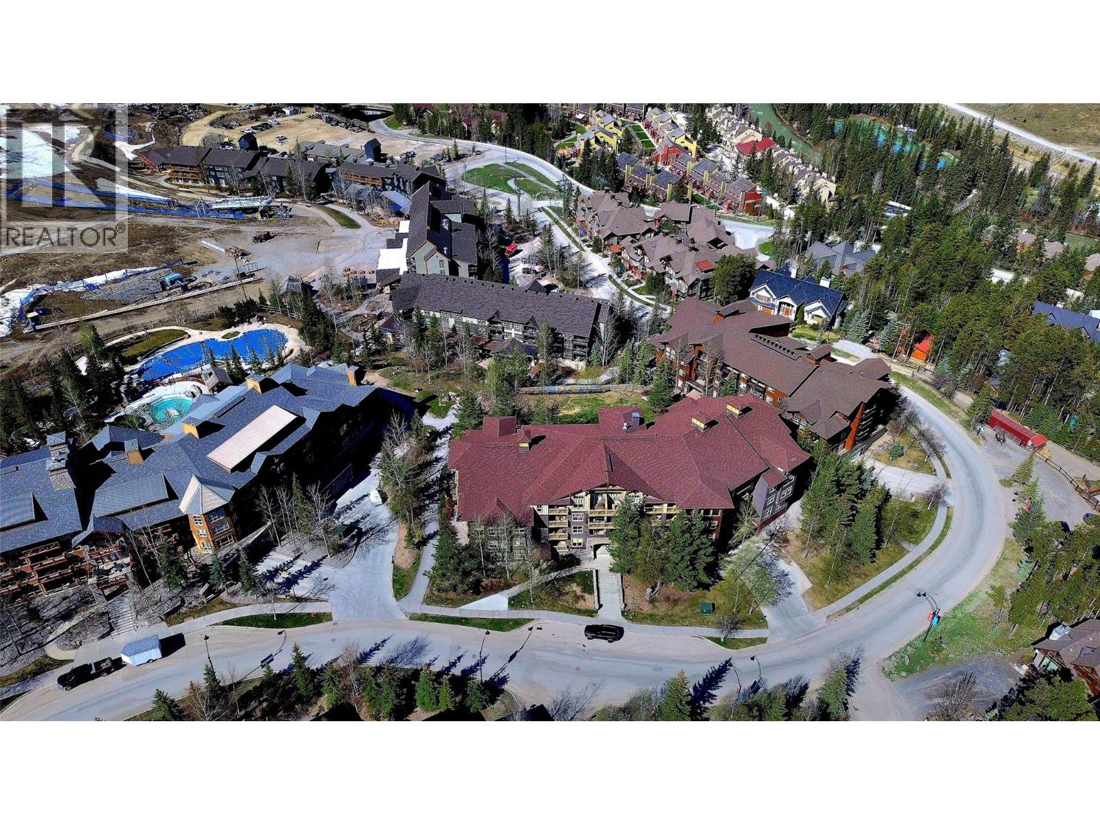 #304 2070 Summit Drive - 31