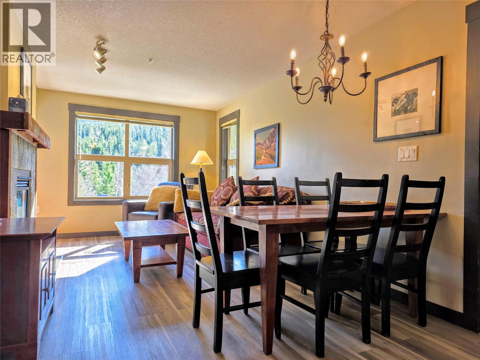 #304 2070 Summit Drive - 4