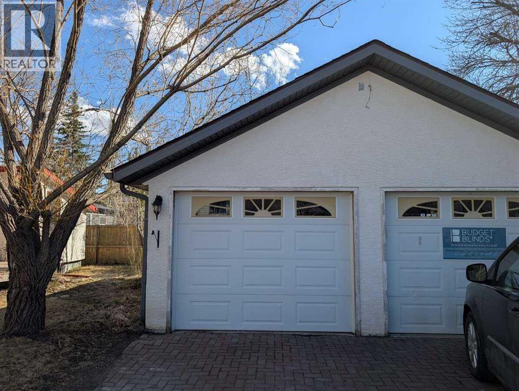 53 Elma Street W - Image 2