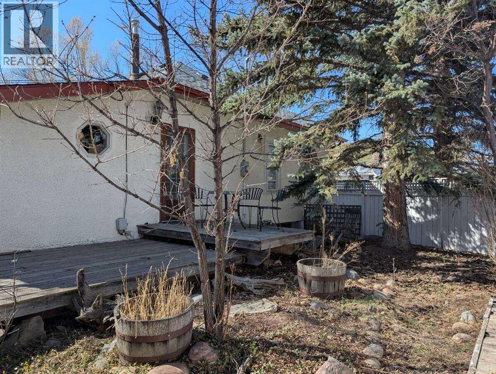 53 Elma Street W - 7