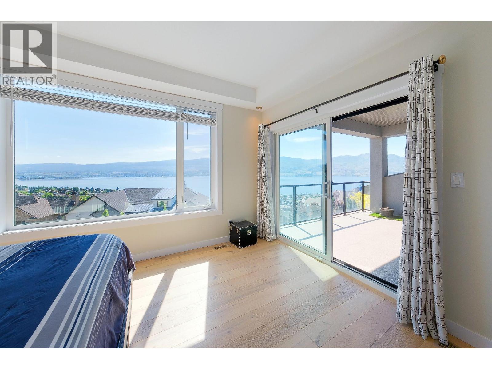 1534 GREGORY Road - 24