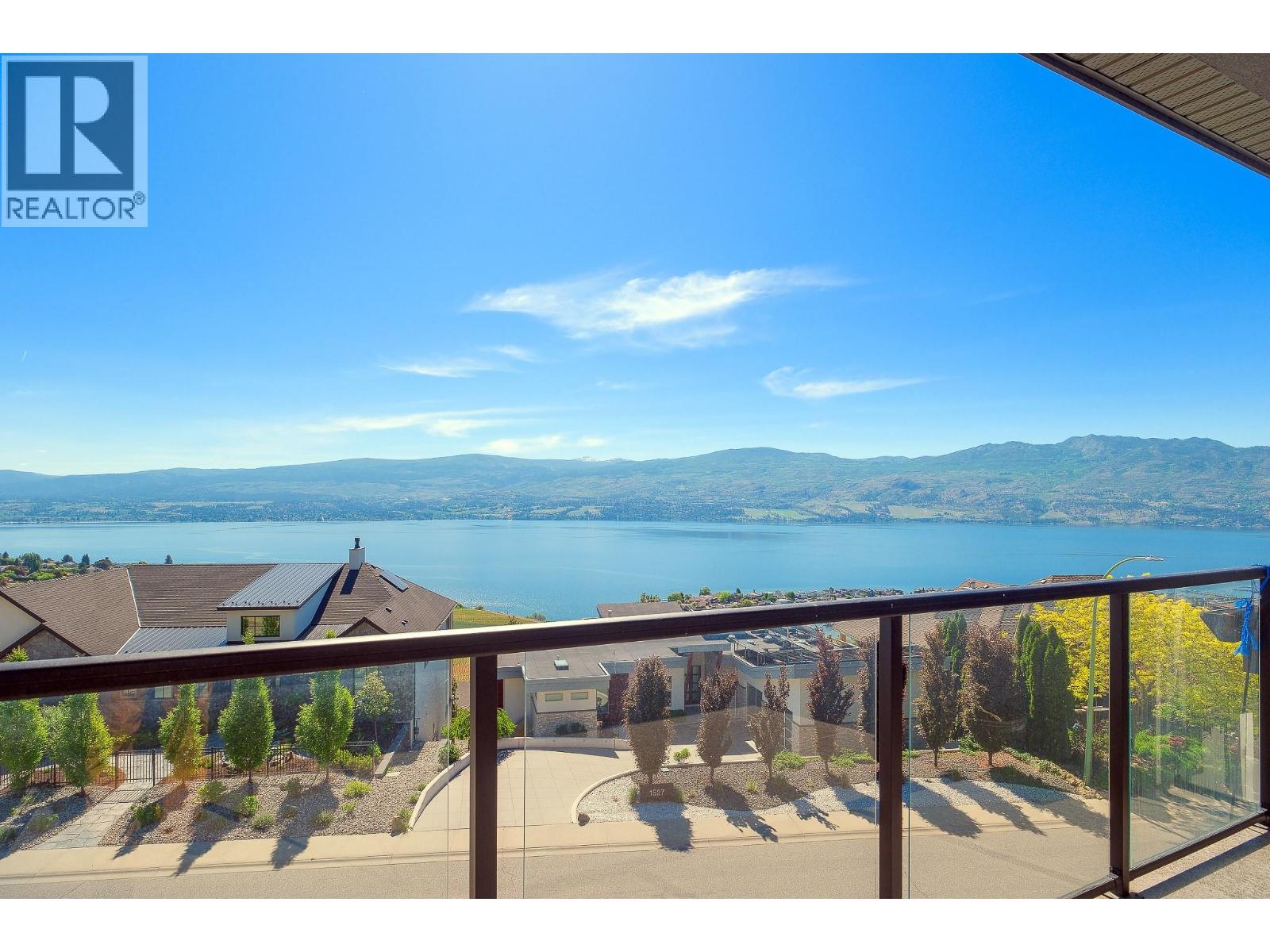 1534 GREGORY Road - 26