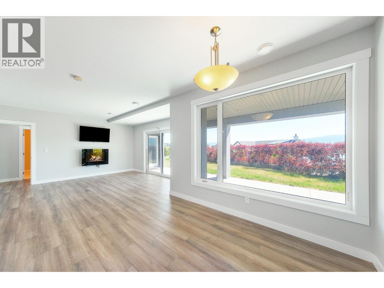 1534 GREGORY Road - 34