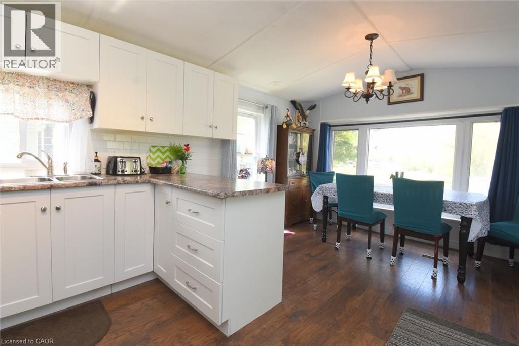 #5 PONDVIEW 2490 GOVERNORS Road - 15