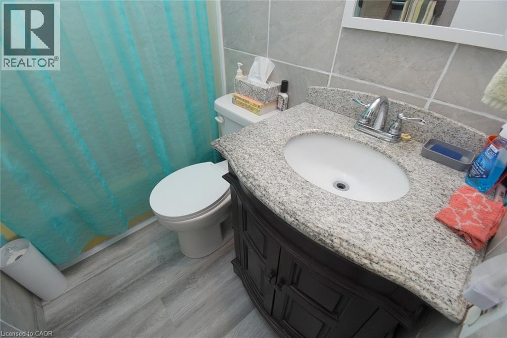 #5 PONDVIEW 2490 GOVERNORS Road - 20