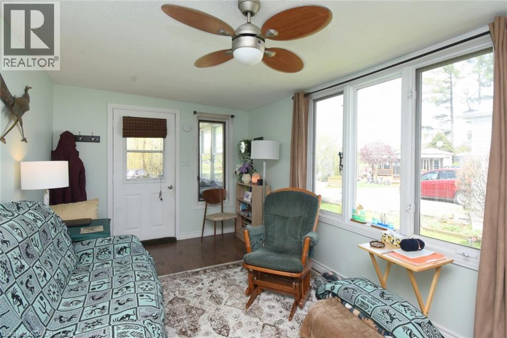 #5 PONDVIEW 2490 GOVERNORS Road - 9