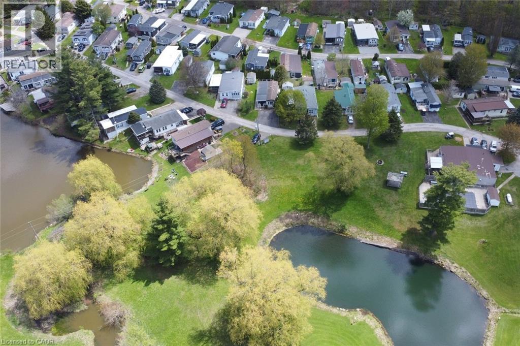 #5 PONDVIEW 2490 GOVERNORS Road - 32