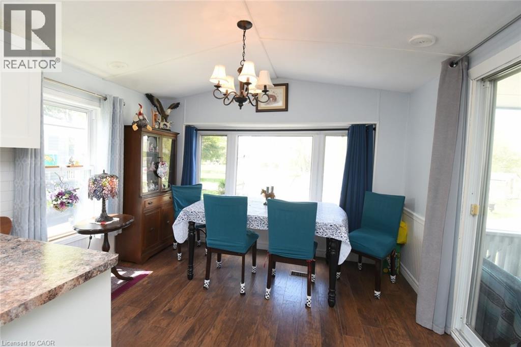 #5 PONDVIEW 2490 GOVERNORS Road - 12