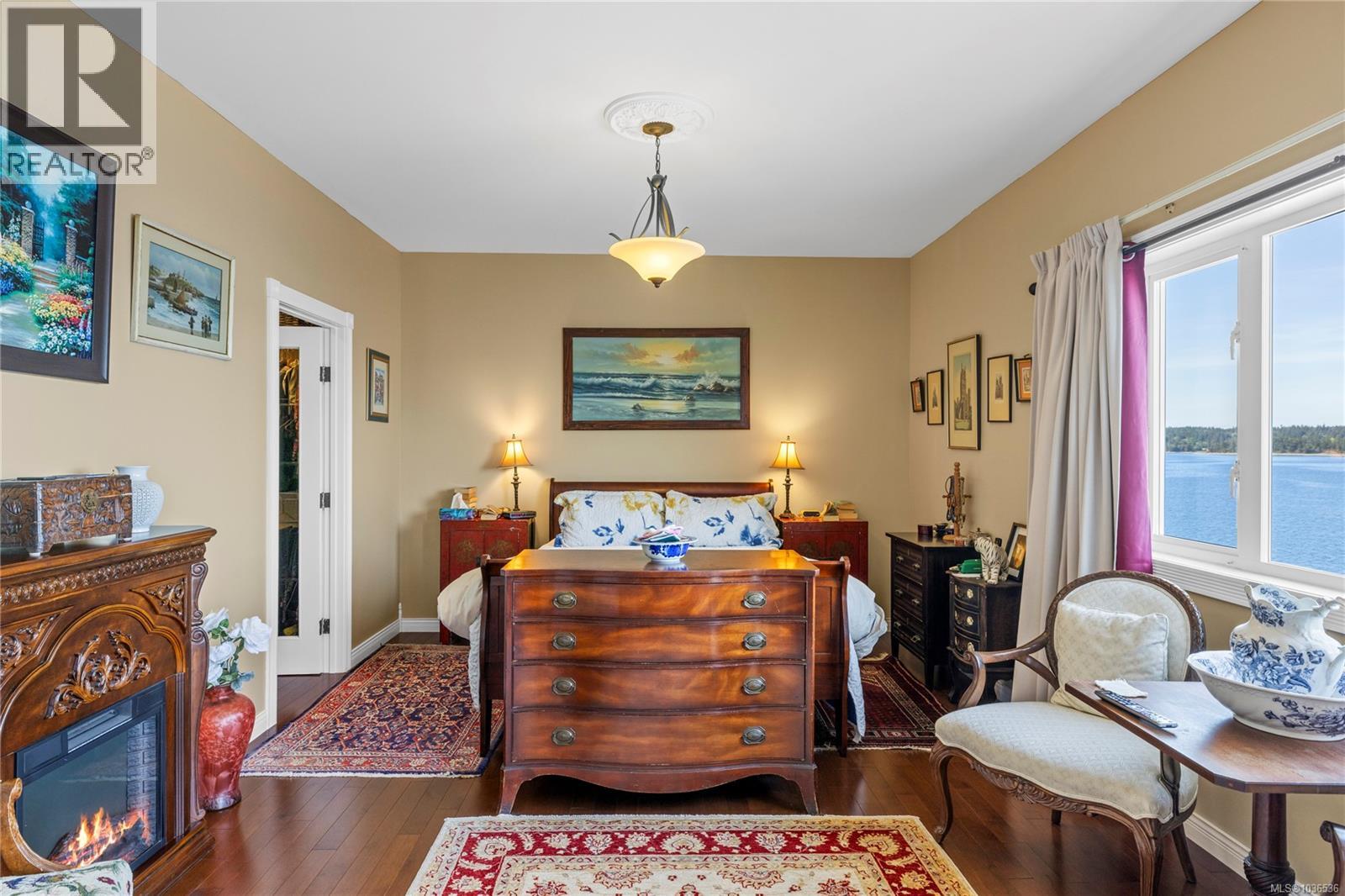 363 Chemainus Rd - 25
