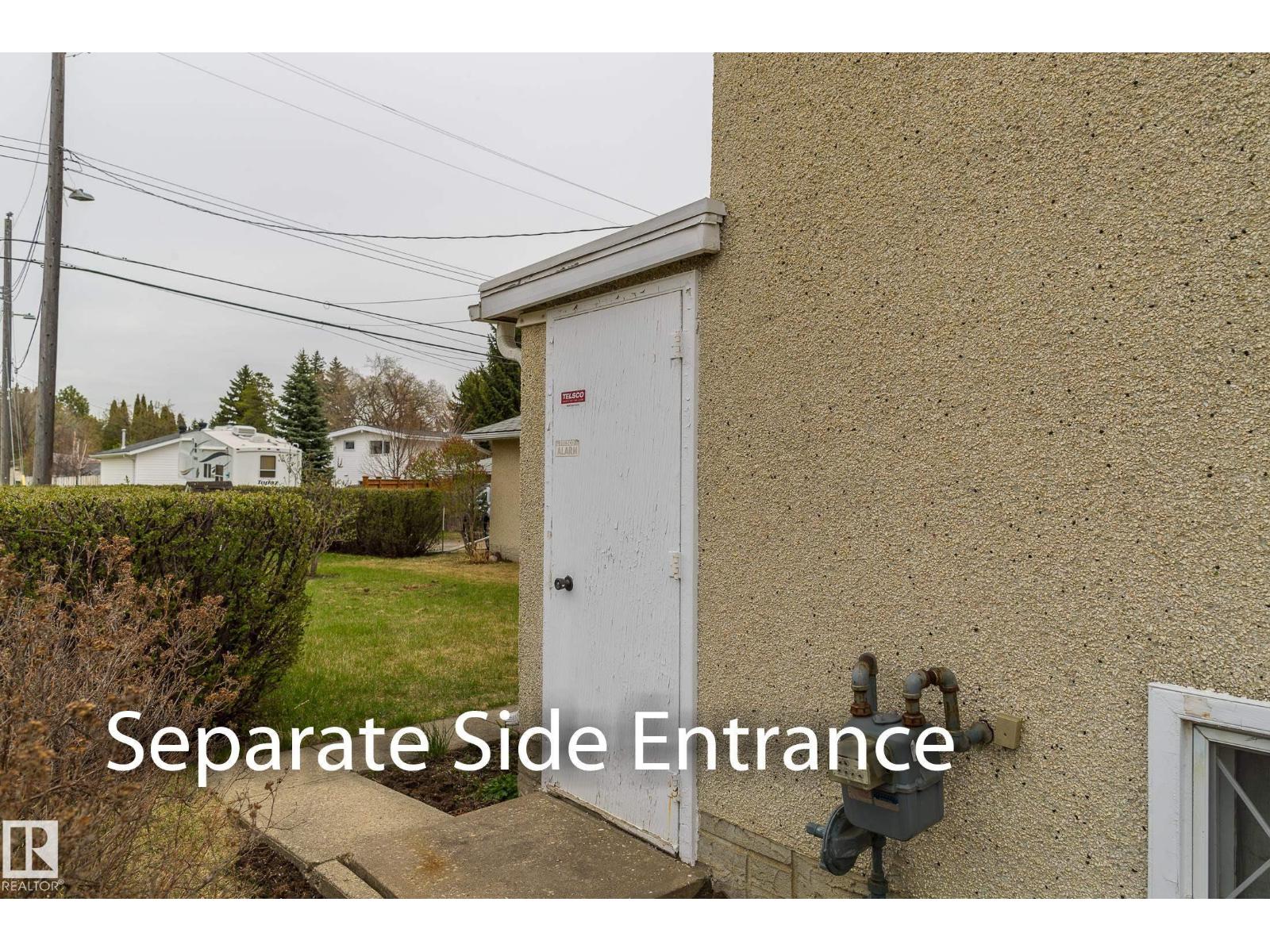 5915 115 ST NW - 40