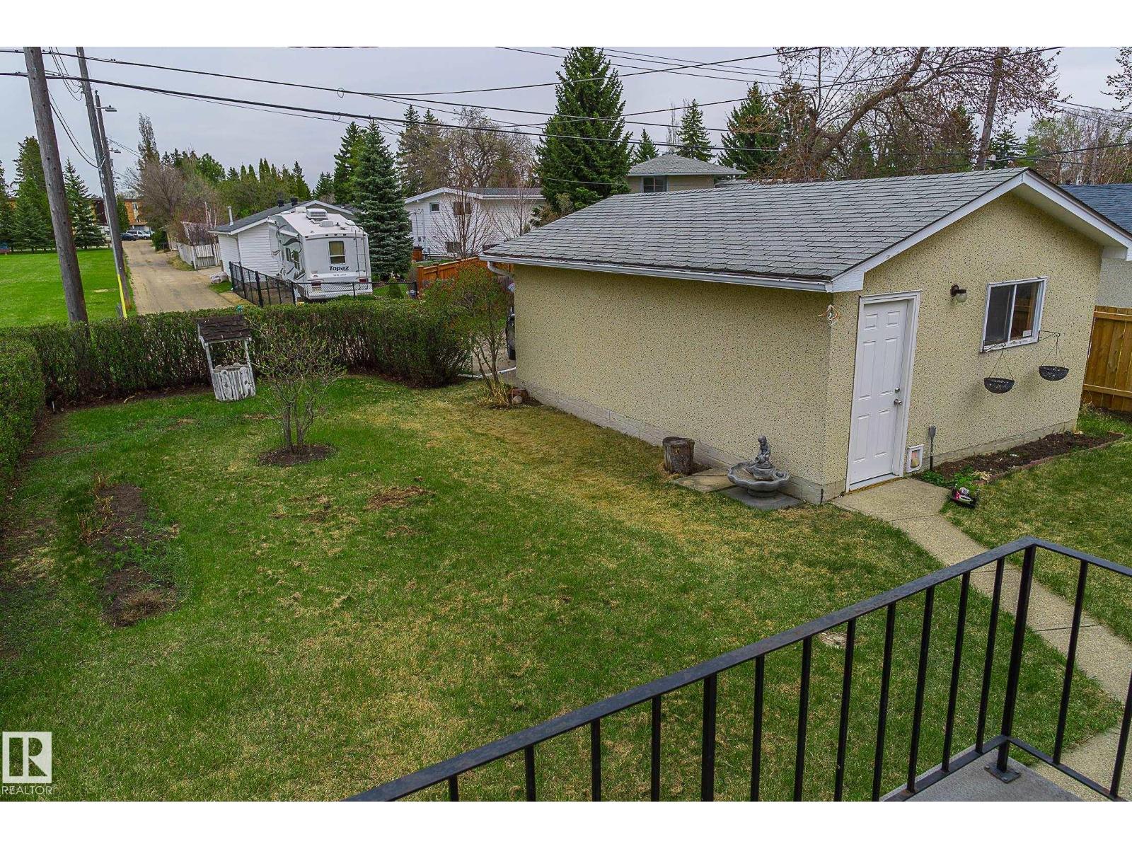 5915 115 ST NW - 43