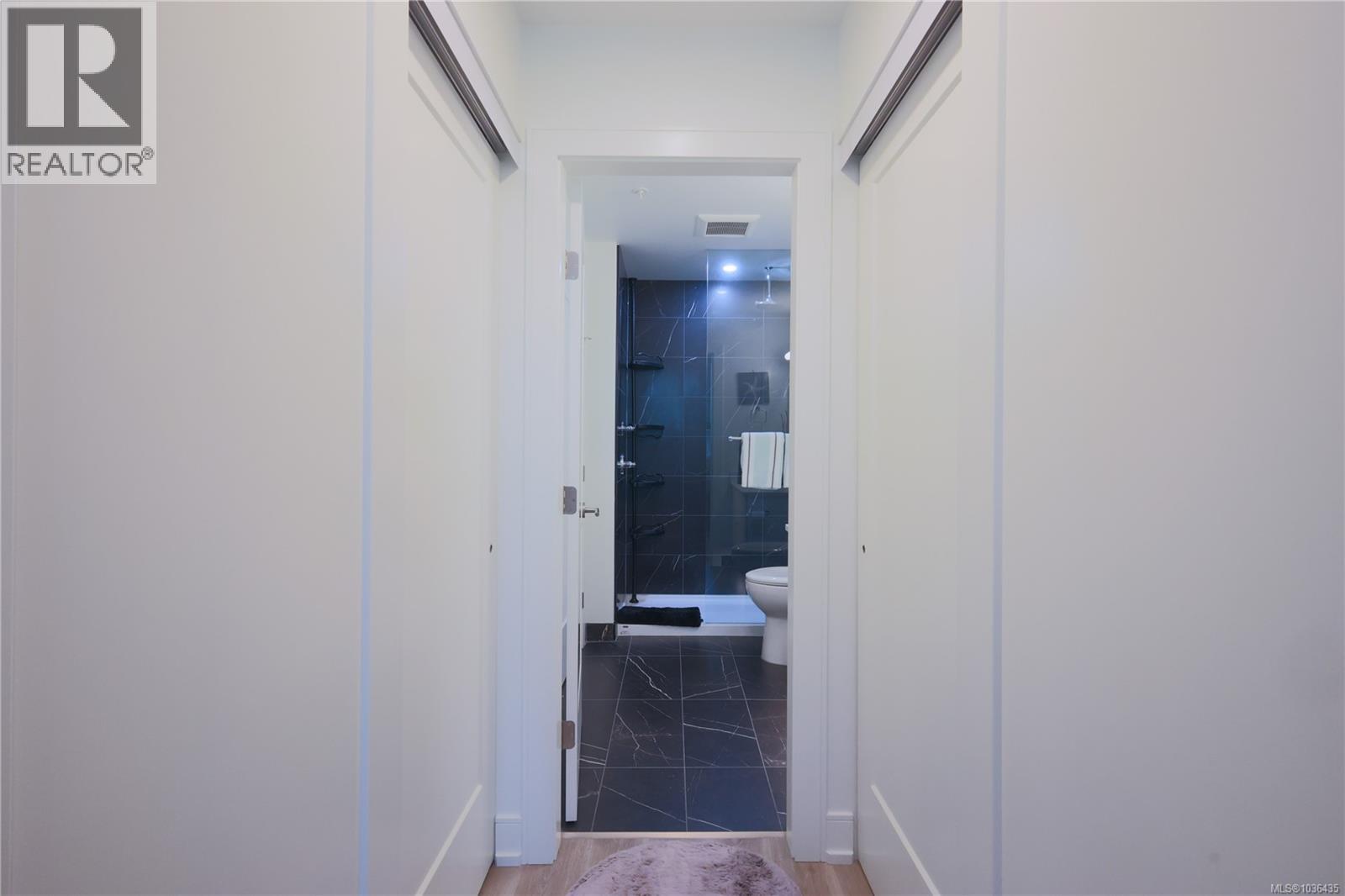 #405 1628 Store St - 28