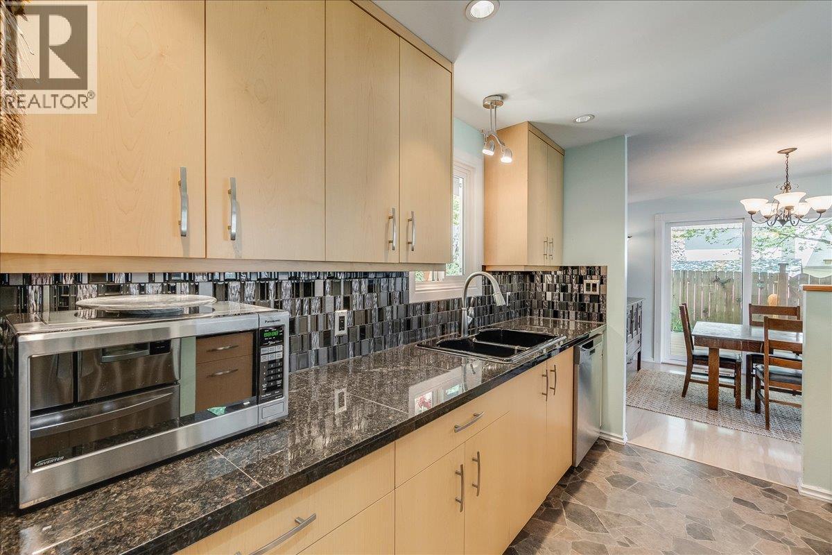 567 Goddard Road - 16