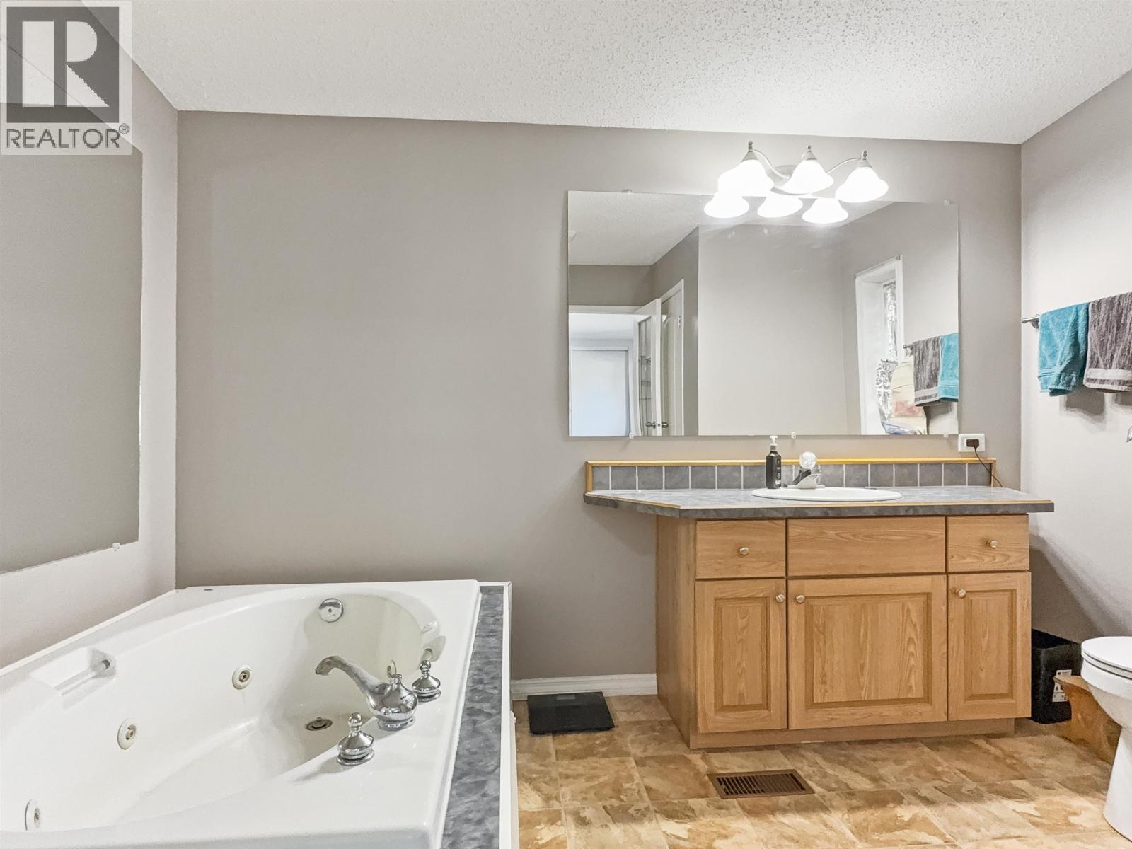 1431 SODA CREEK TOWNSITE ROAD - 12