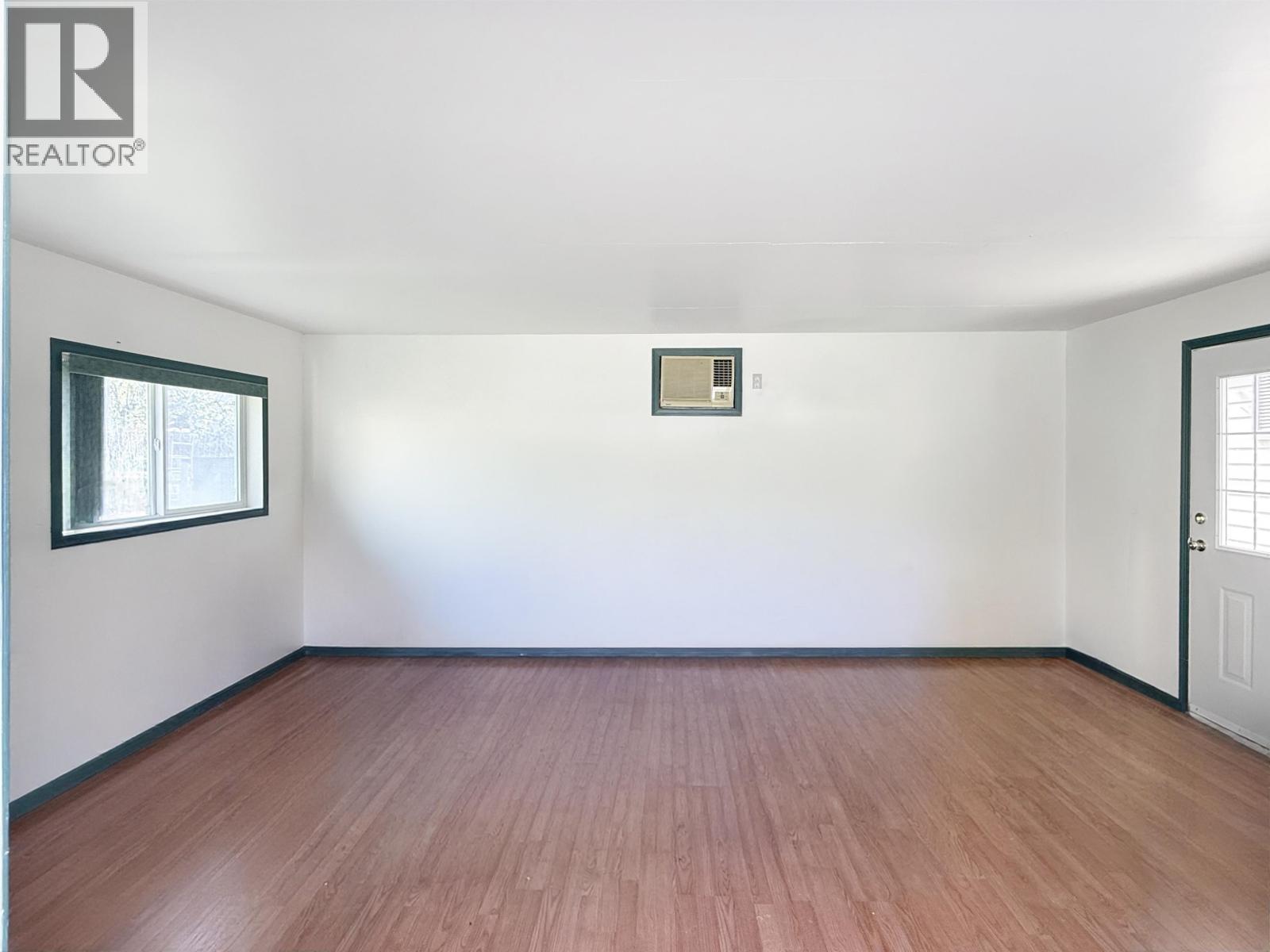 1431 SODA CREEK TOWNSITE ROAD - 28