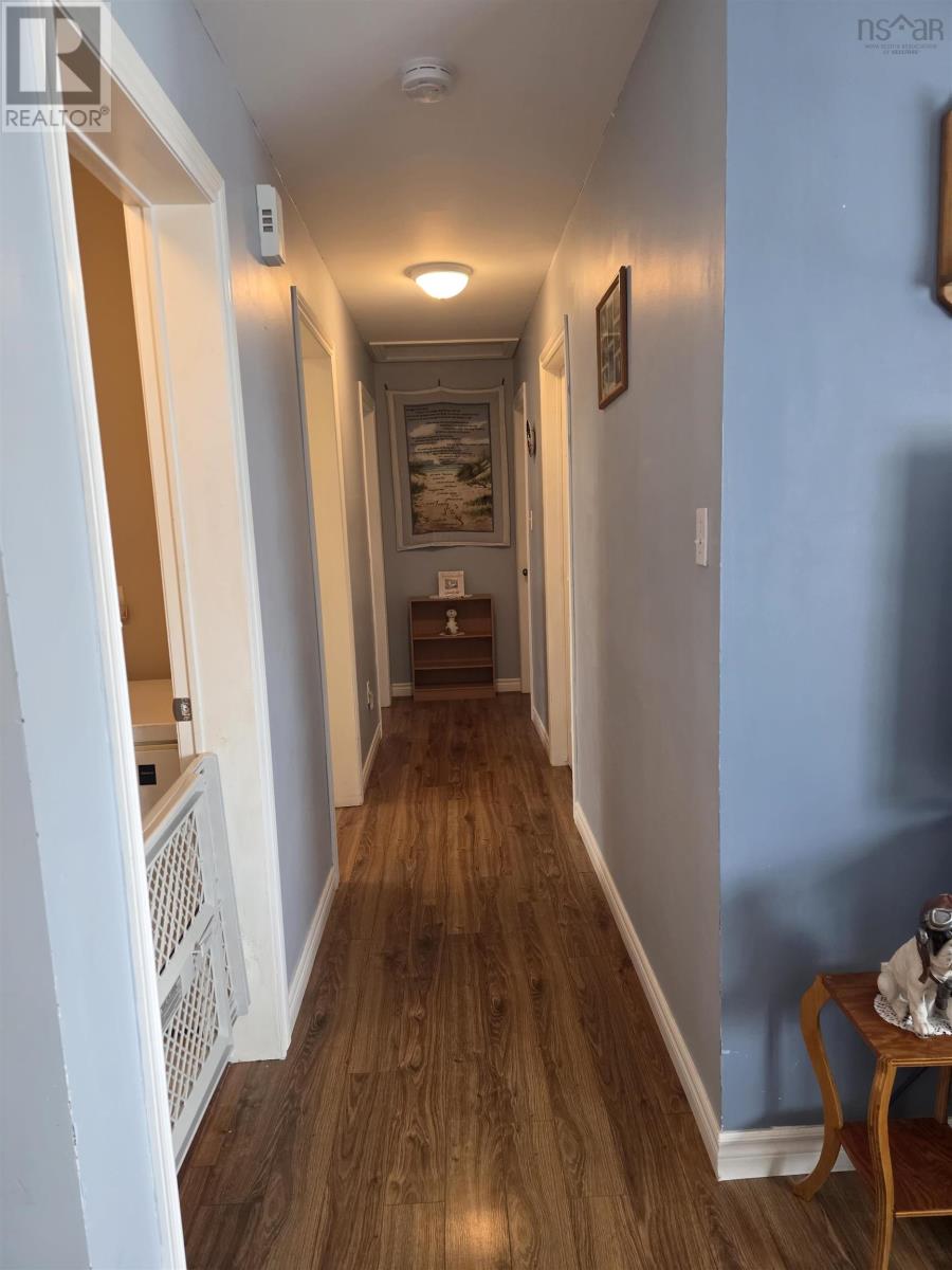 14 LAWRENCE STREET - 8