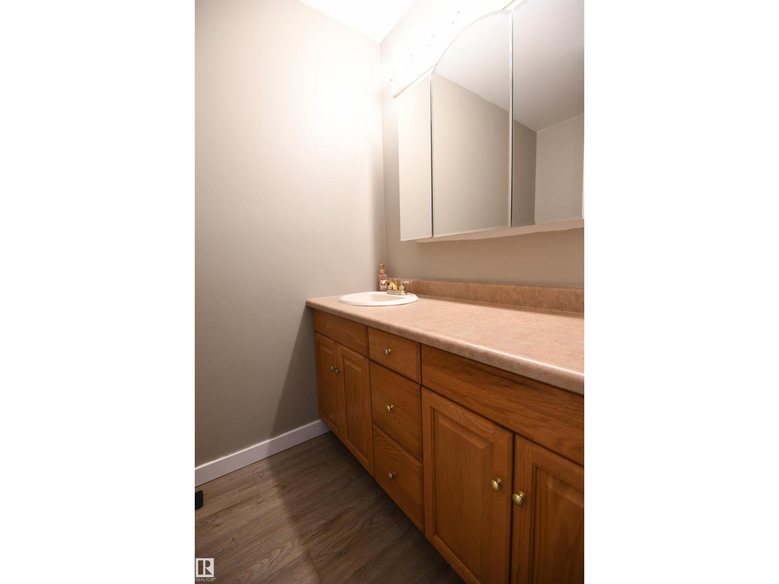 6706 36A AV NW, Edmonton