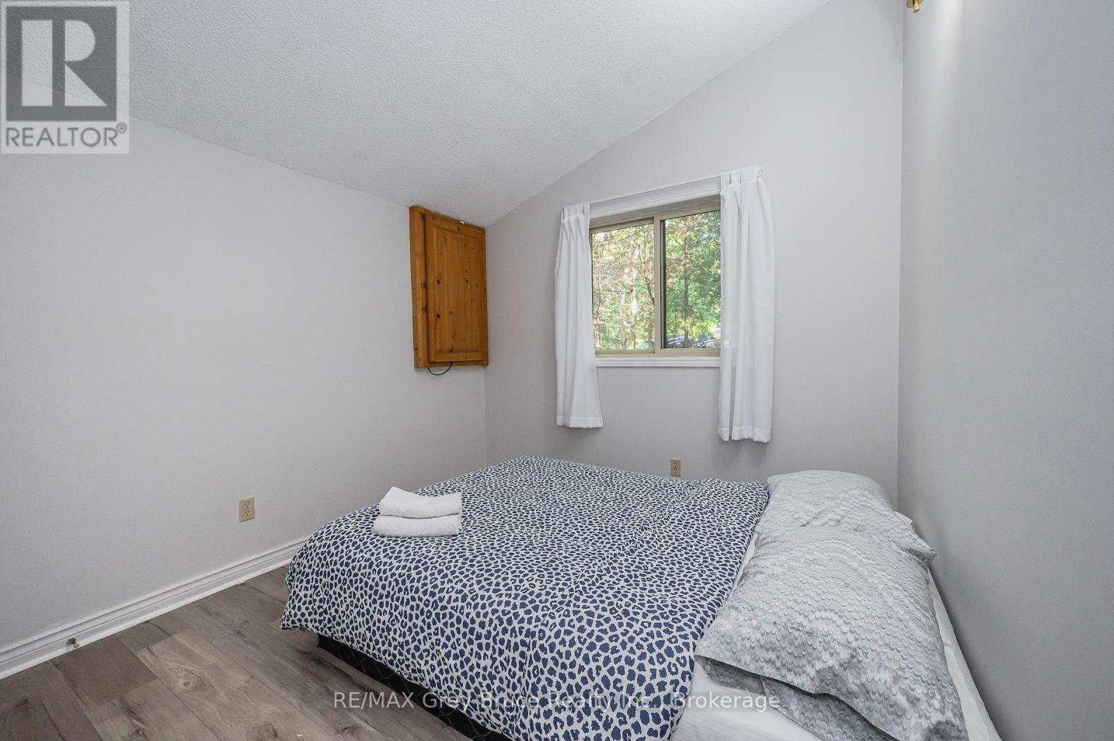 66 HARPUR DRIVE - 18