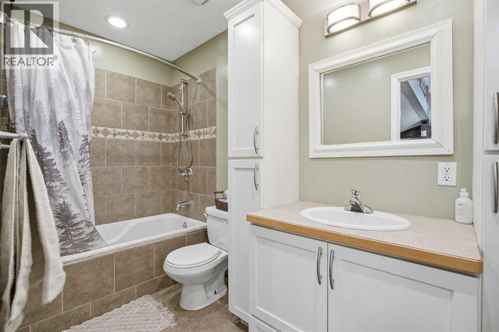 2608 Deer side Drive SE - 18