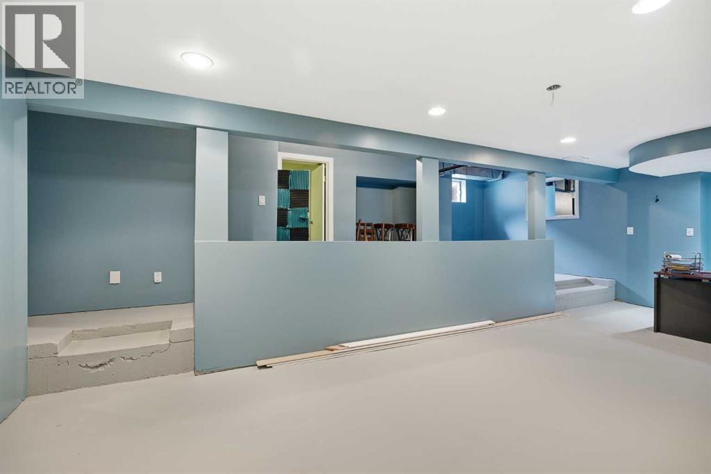 2608 Deer side Drive SE - 32
