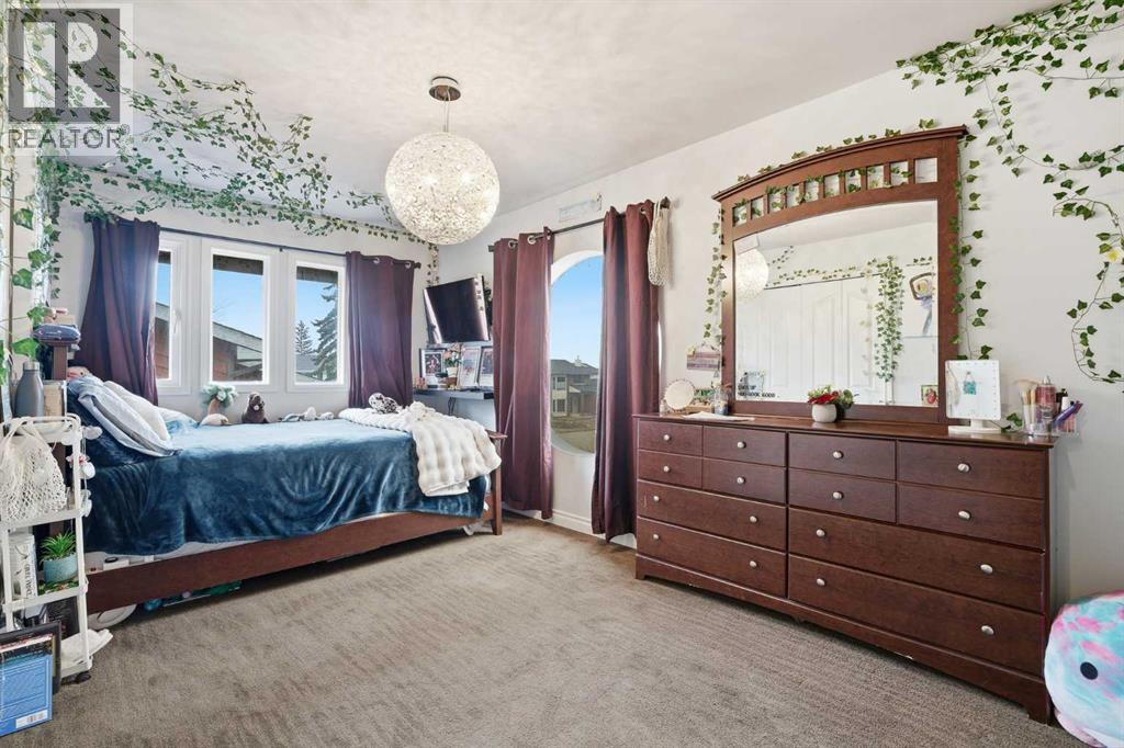 2608 Deer side Drive SE - 26