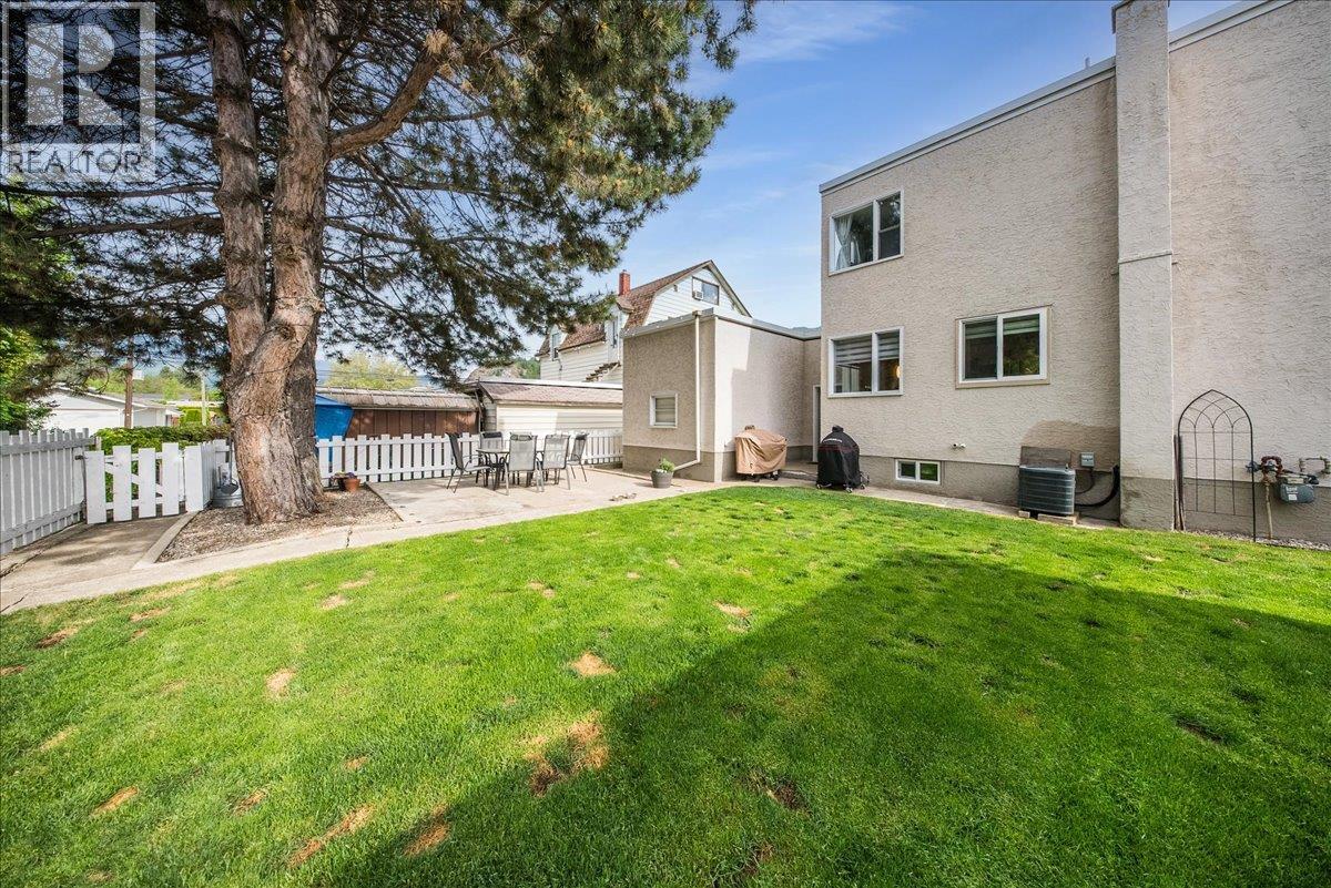 2120 Sixth Avenue - 41