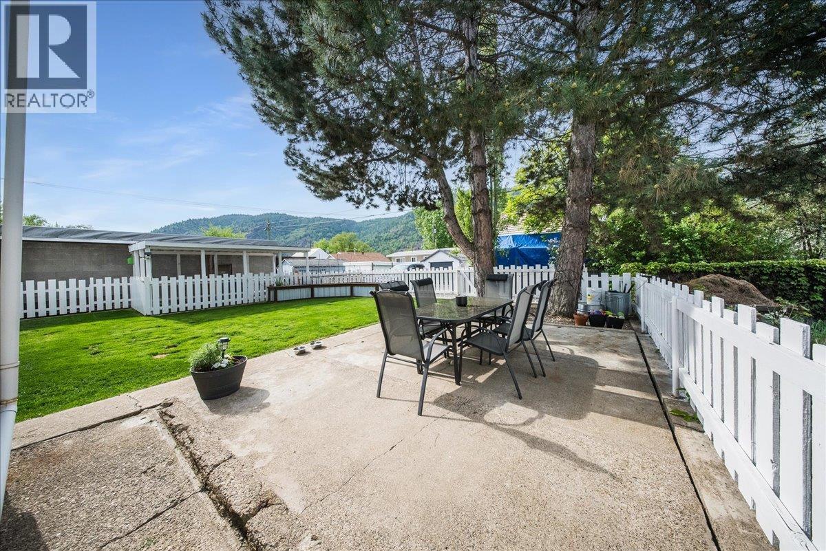 2120 Sixth Avenue - 43