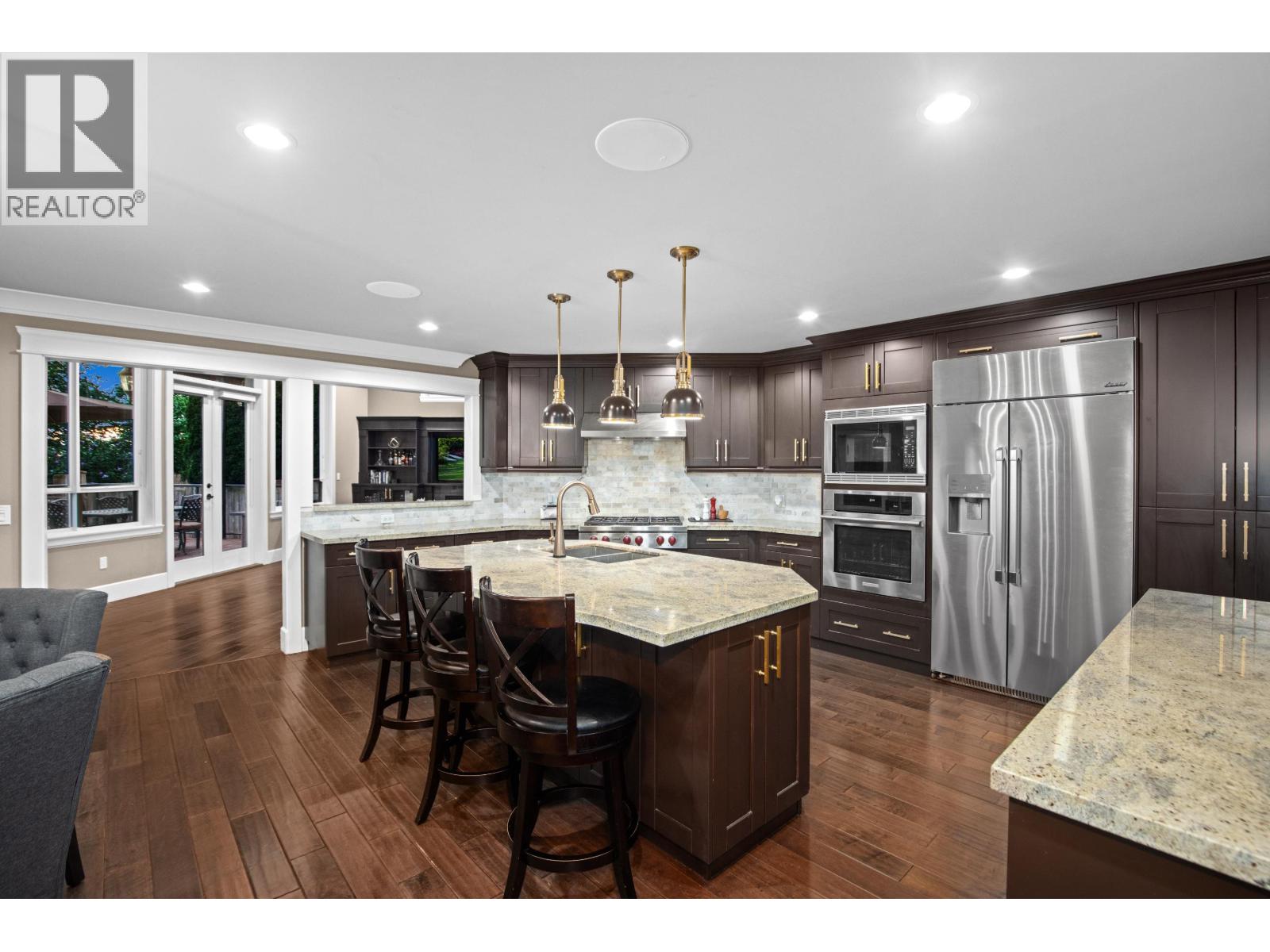 673 SYLVAN AVENUE — photo 2