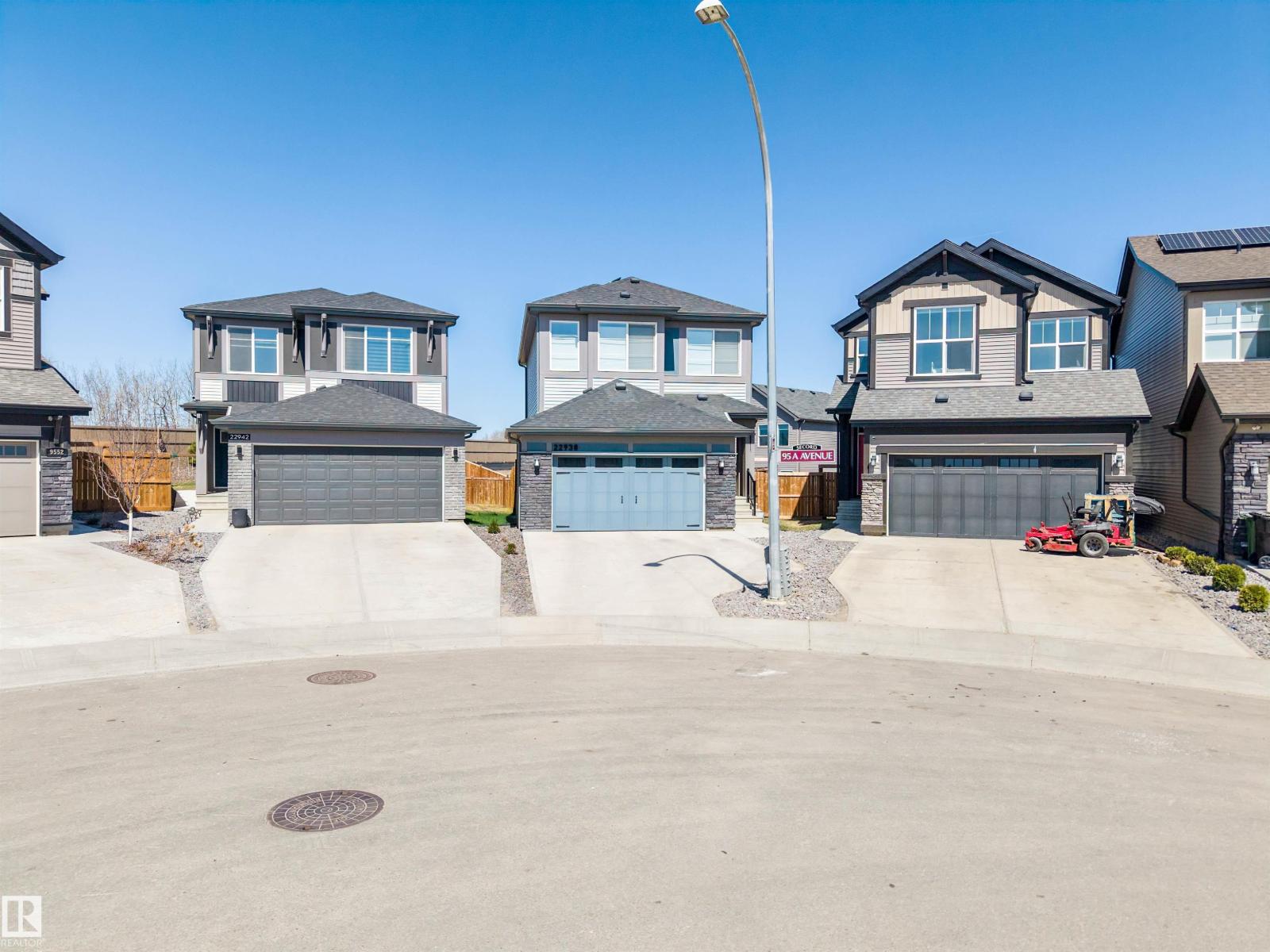 22938 95a AV NW NW - 2